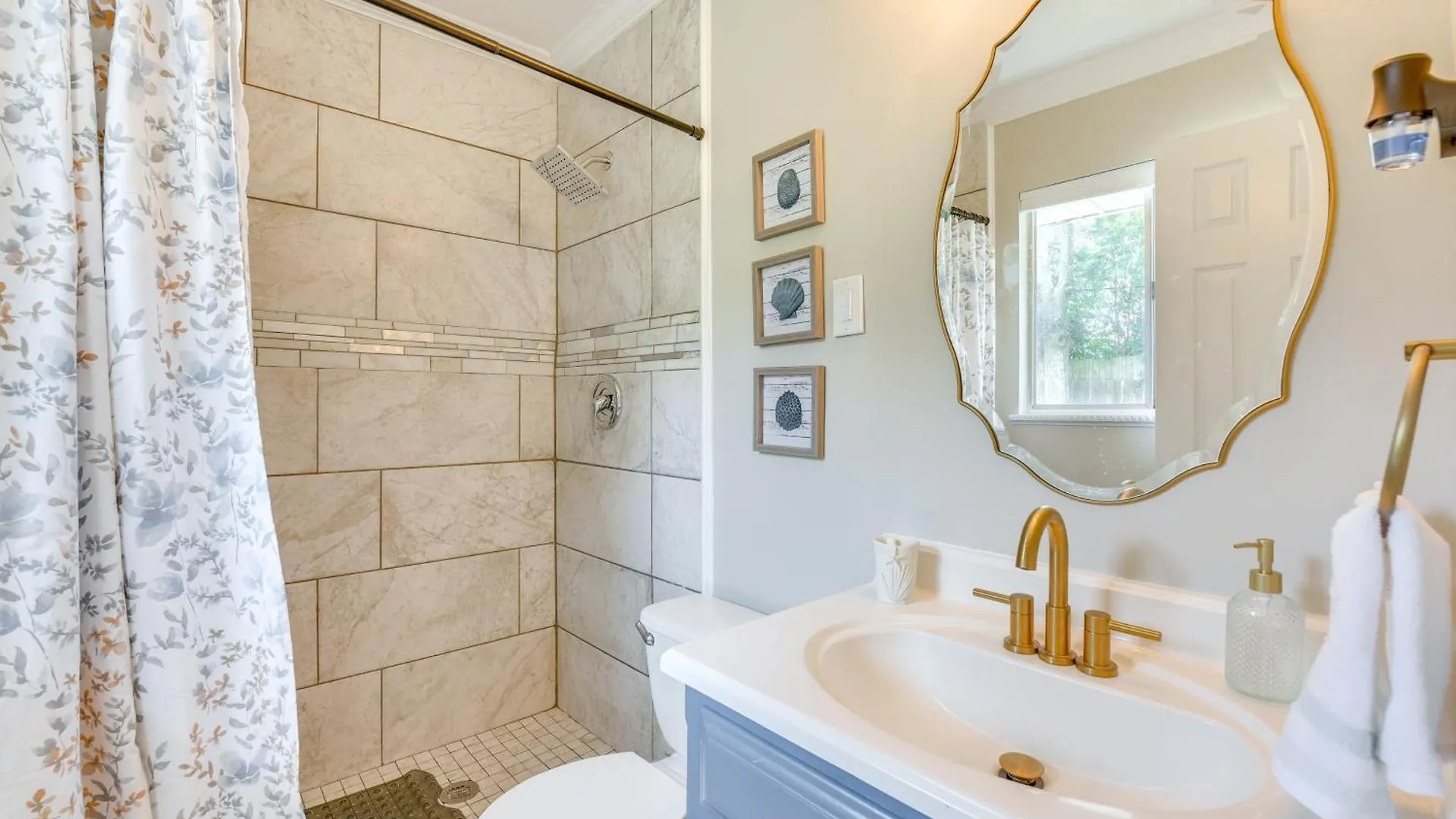 2 Mi To Shore Modern Retreat In Fort Walton Beach 0*,  Stati Uniti