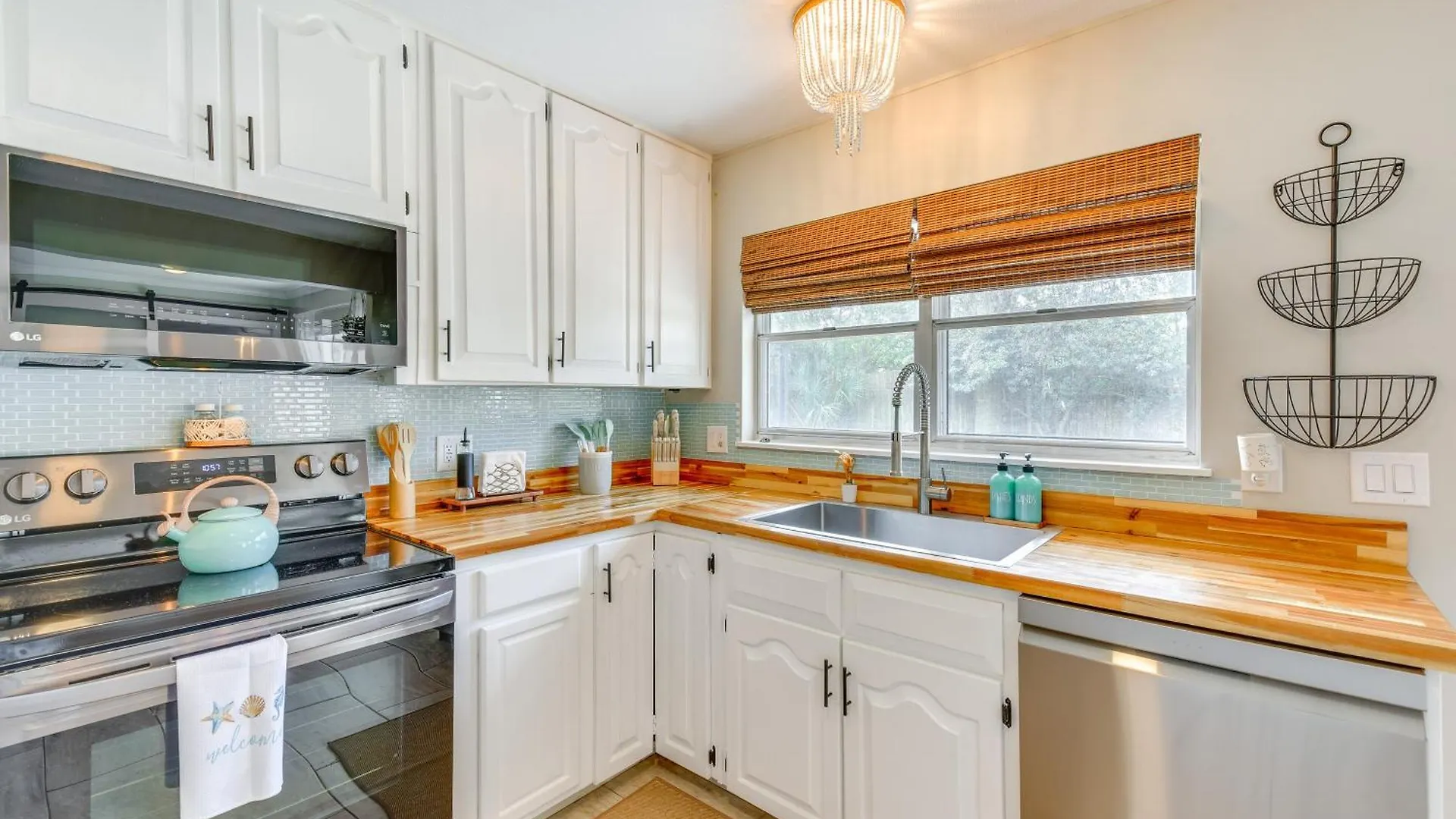 2 Mi To Shore Modern Retreat In Fort Walton Beach 0*,  United States